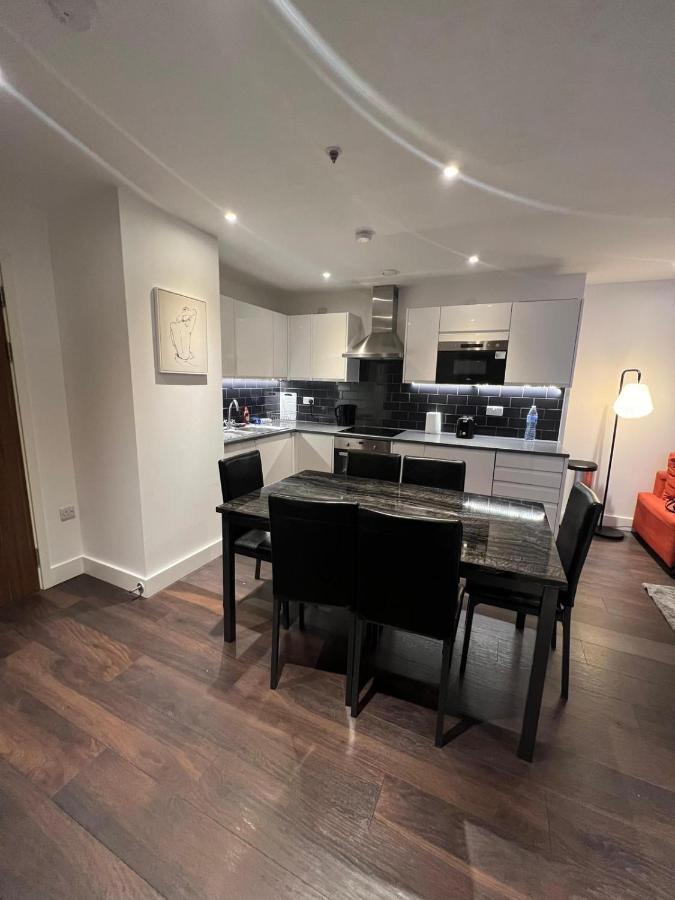 Spacious Sleep 7 Flat 20 Mins Central London Bp65 エクステリア 写真