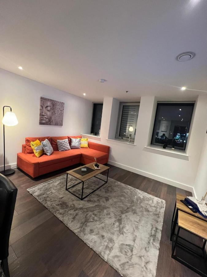 Spacious Sleep 7 Flat 20 Mins Central London Bp65 エクステリア 写真